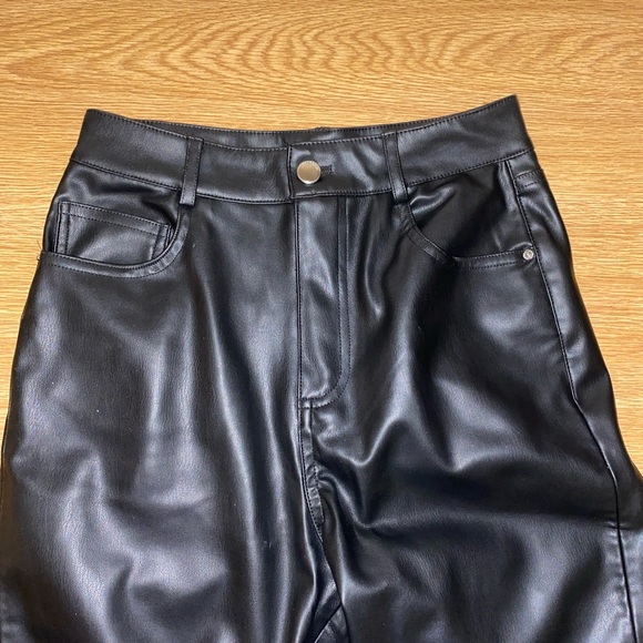perfect Zara leather pants - Picture 2 of 3